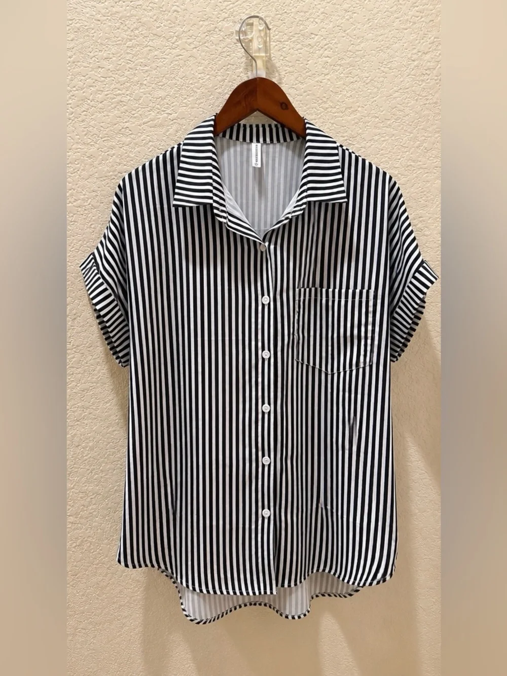 Black & White Striped Button Down Blouse XL NWOT Casual Collared Top